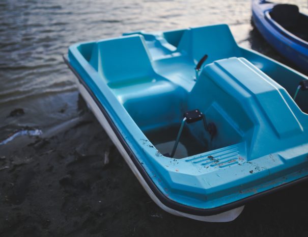 beach-blue-boat-6126
