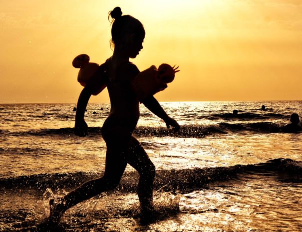 beach-child-daughter-160675